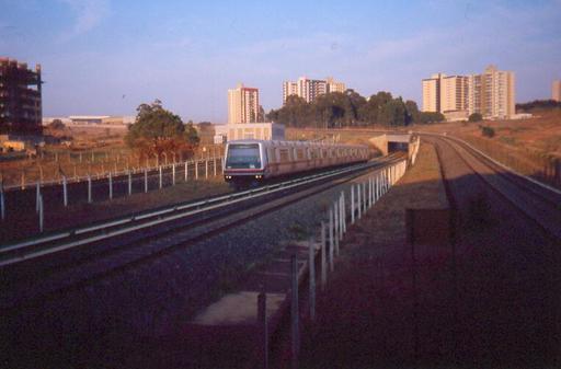 Brasília, Metrô,  Central - Samambaia, Águas Claras, Brasilien.