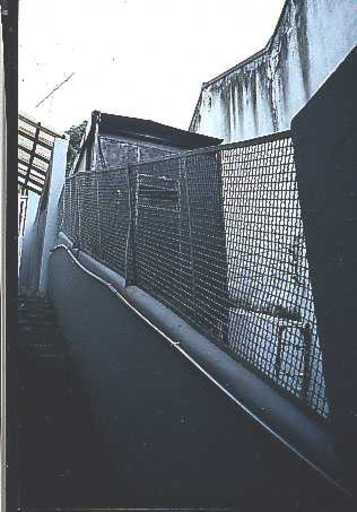 Botafogo, Rio de Janeiro. Cemetery São João Baptista. For the transport of visitors and coffins. Semi public.