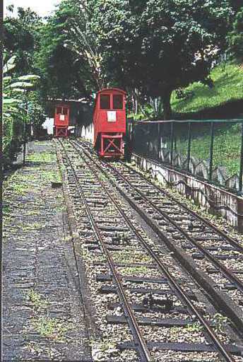 Colégio Regina Coeli, Usina, Rio de Janeiro. Renovated reacently. Semi public.