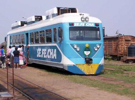 Passengers boarding motor coach No.1, Sefecha, Argentina.